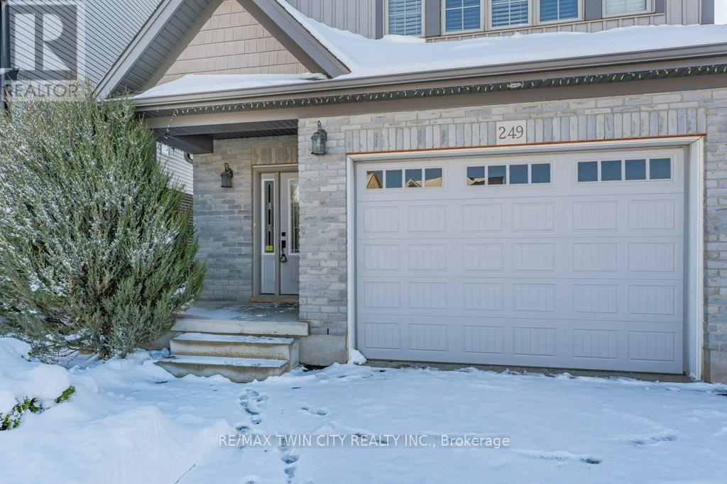 249 BUTTONBUSH STREET