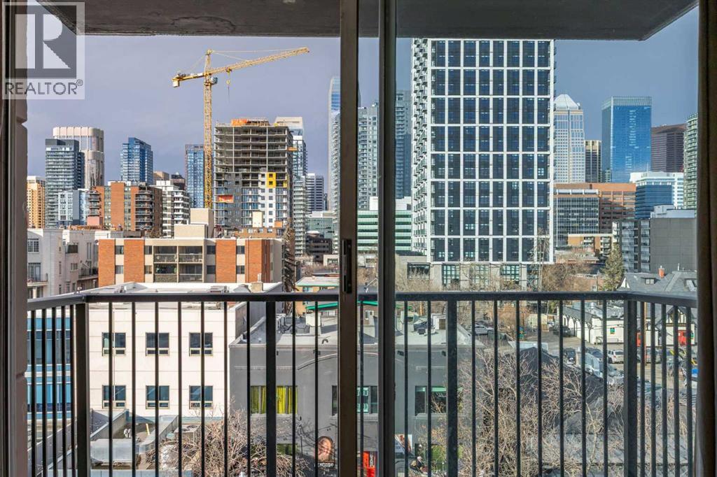 660, 519 17 Avenue SW