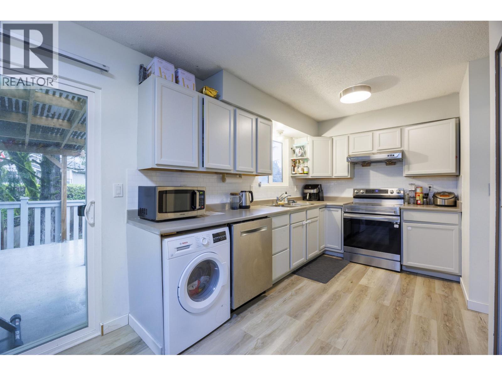 3213 SALT SPRING AVENUE