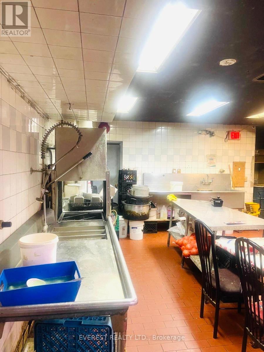 105 MACDONELL STREET