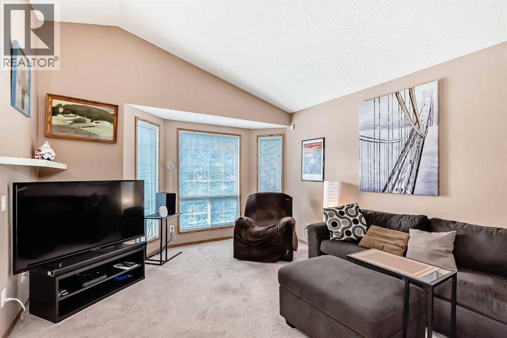 329 Martinwood Place NE