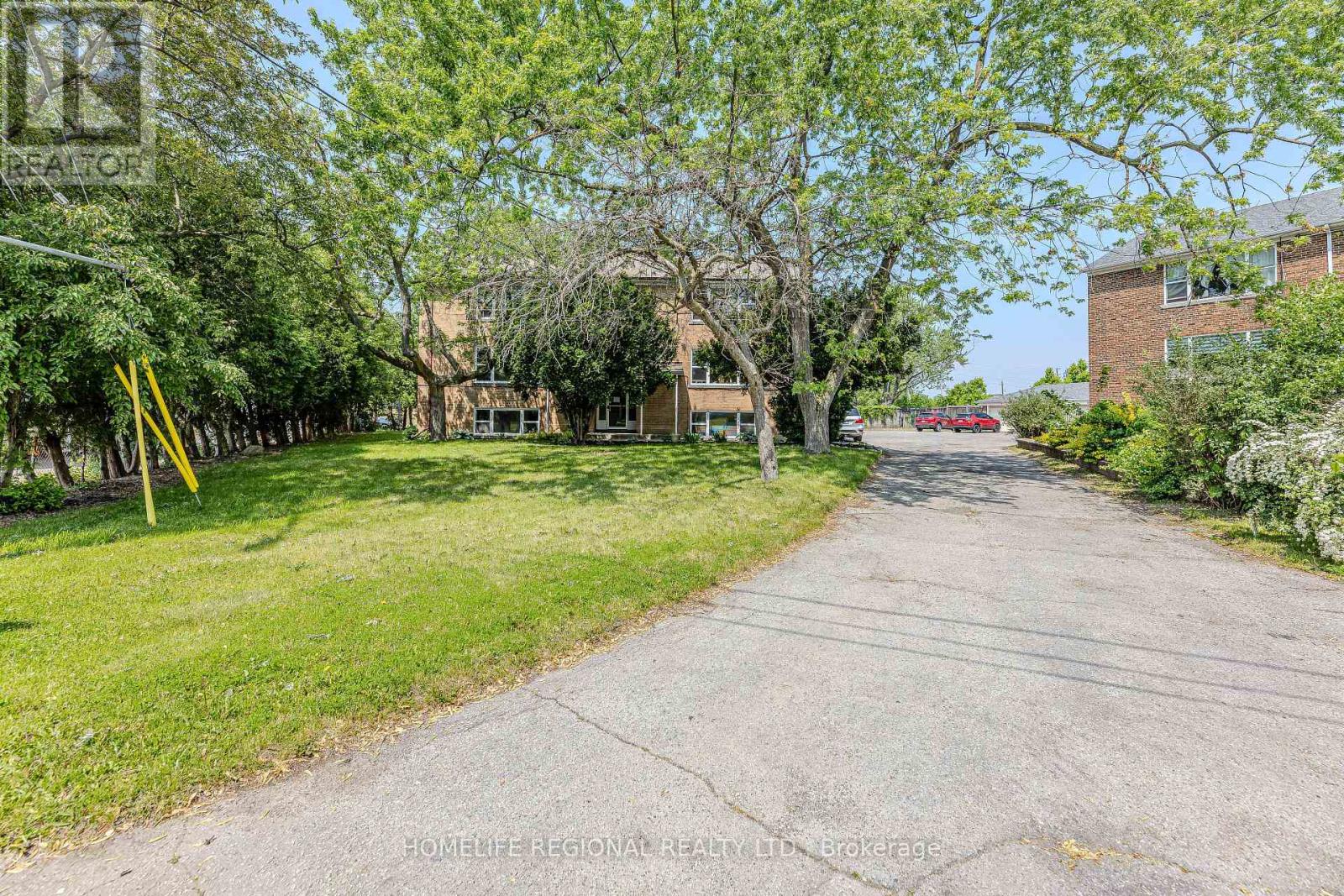 50 CUFFLEY CRESCENT N