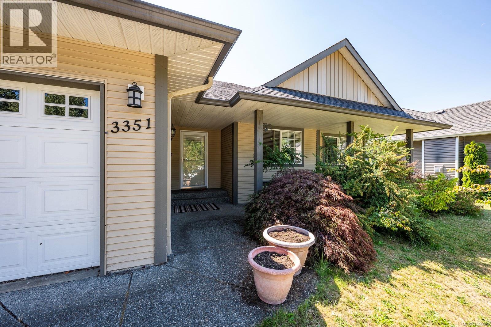 3351 Coniston Cres