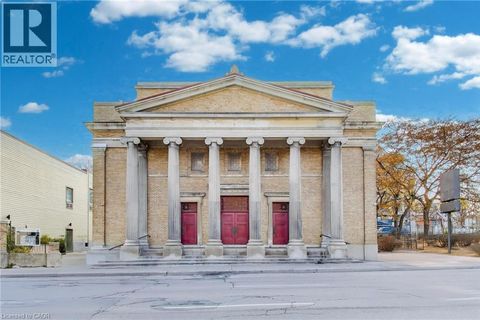 200 MAIN Street E Hamilton ON L8N1H3