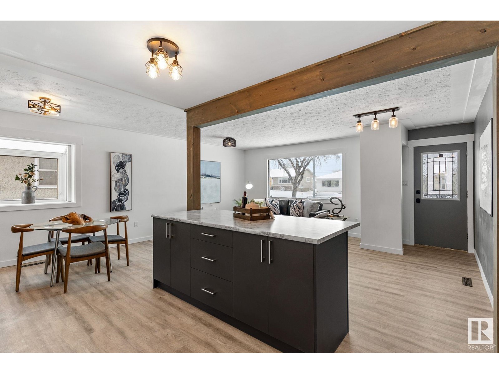 12220 55 ST NW