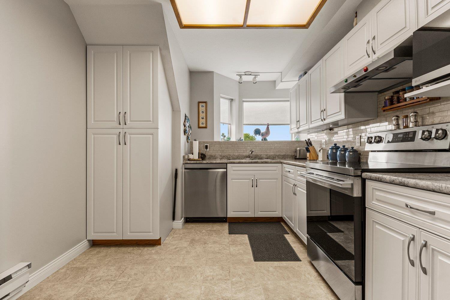 209 7651 AMBER DRIVE|Sardis West Vedder