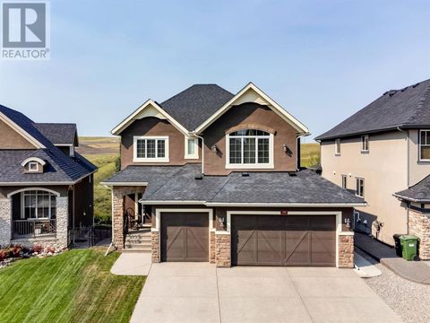 194 Valley Pointe Way NW Calgary AB T3B6B3