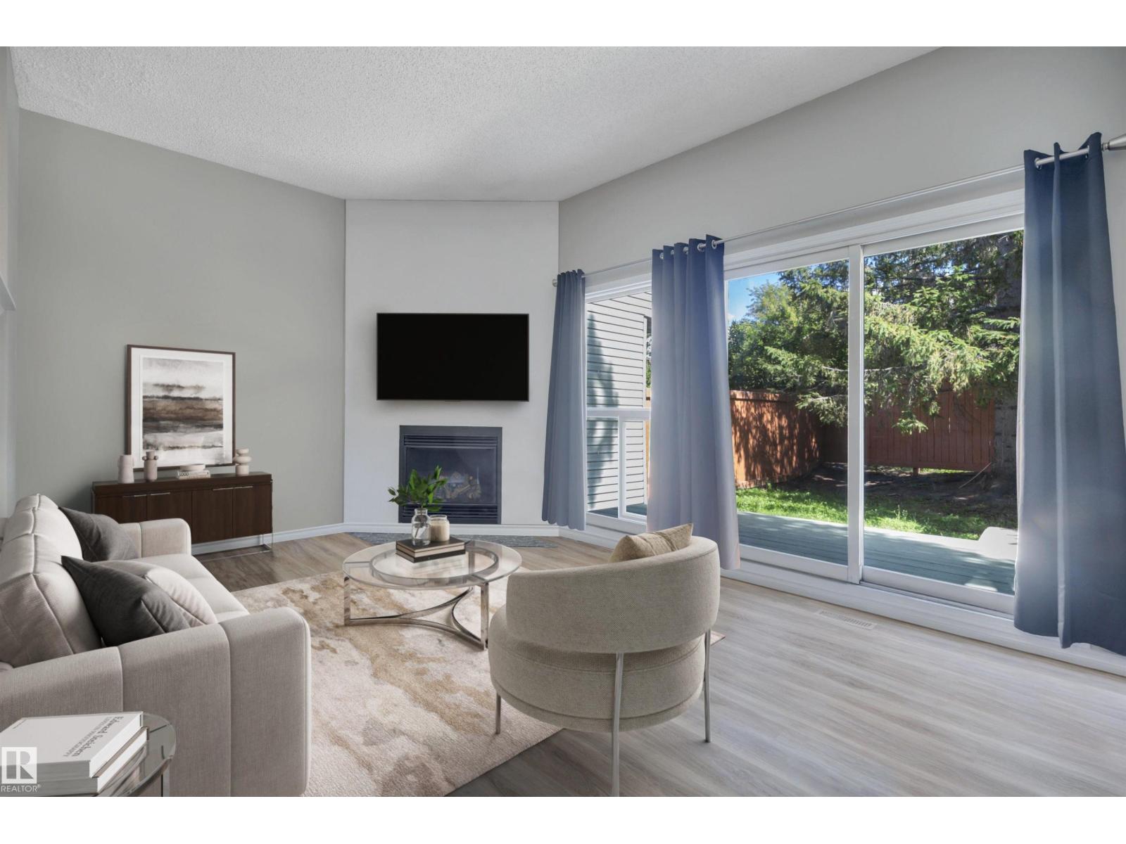 2456 104 ST NW