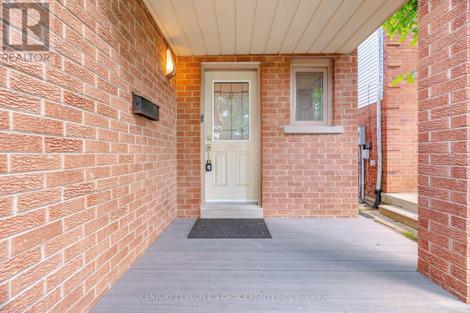 29 OLEANDER CRESCENT