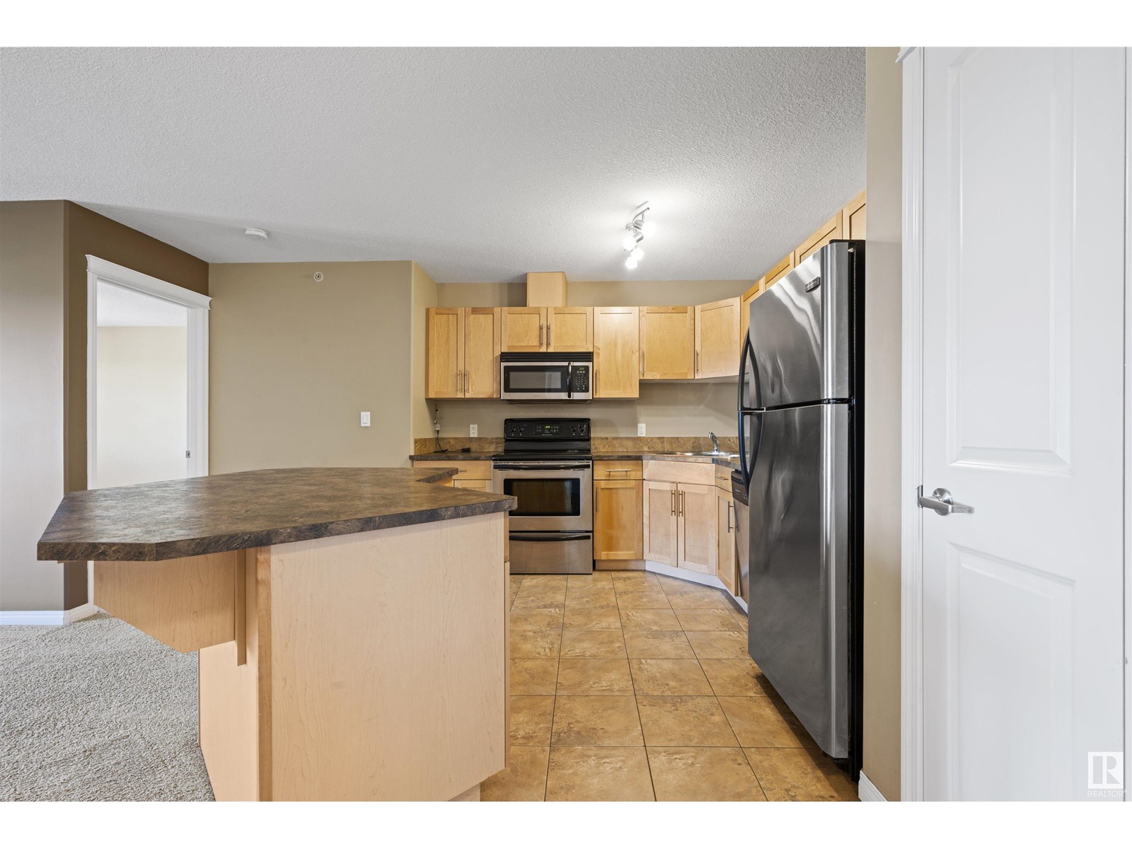 #412 300 SPRUCE RIDGE RD