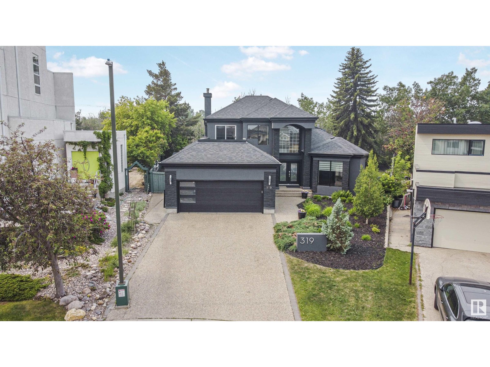 319 FERRIS WY NW