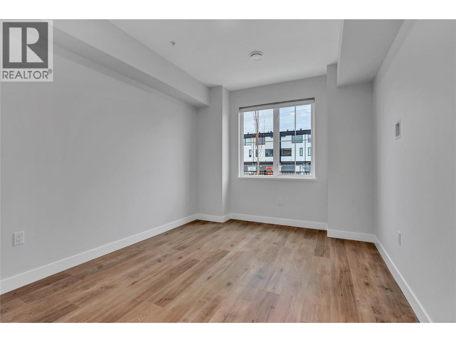 726 Westminster Avenue W Unit# 101