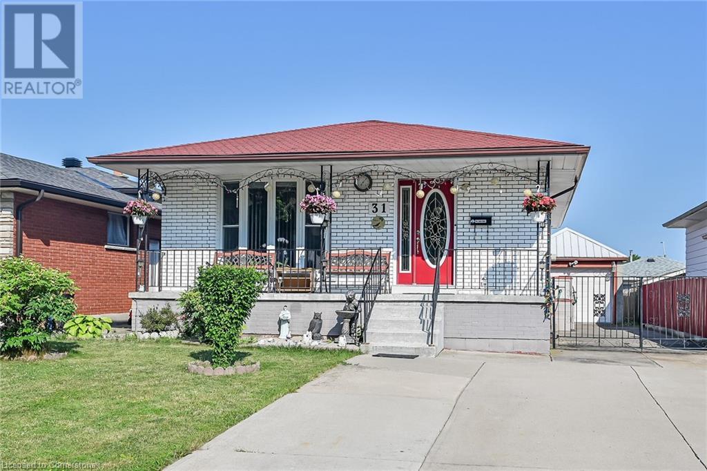 31 SUMMERCREST Drive