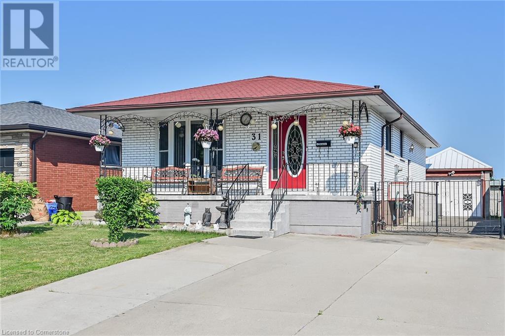 31 SUMMERCREST Drive