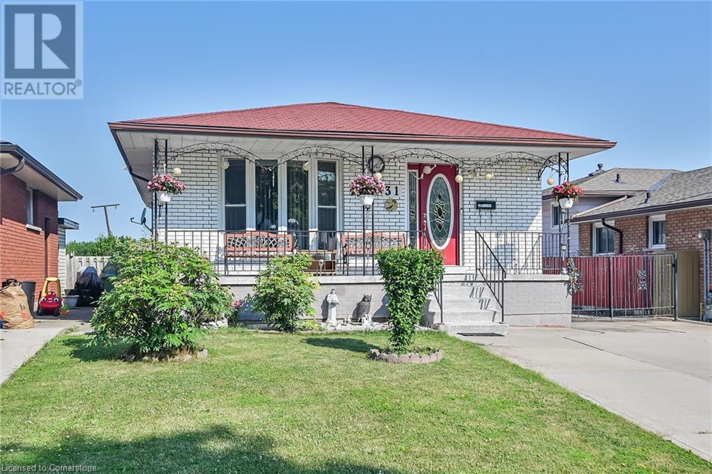 31 SUMMERCREST Drive