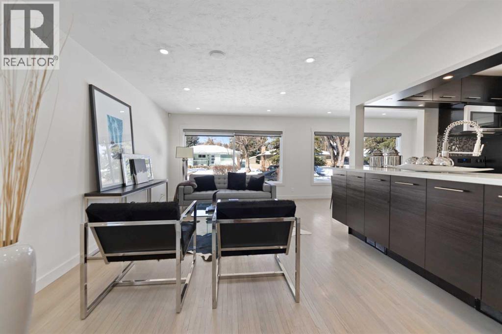 38 Westwood Drive SW