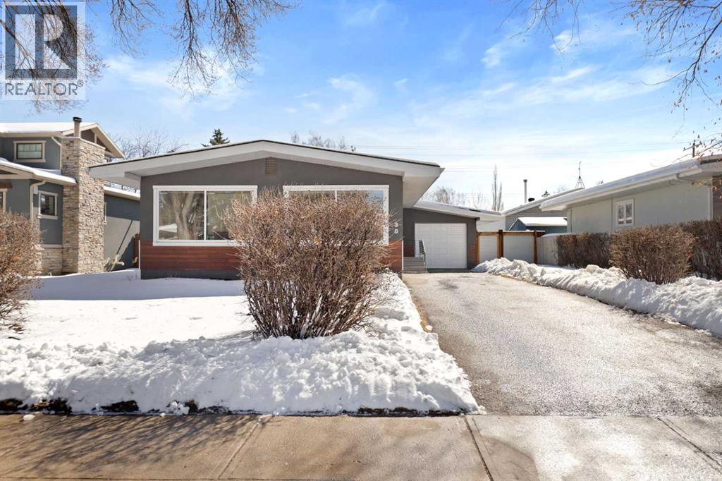 38 Westwood Drive SW