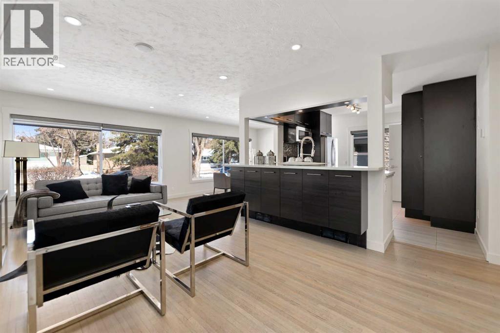 38 Westwood Drive SW