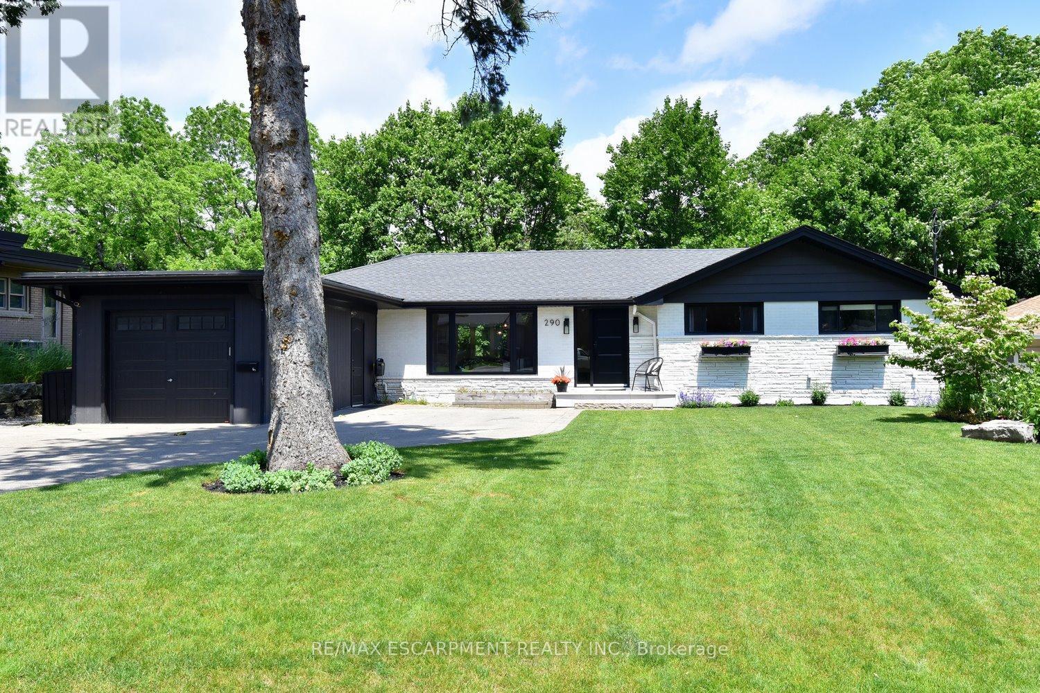 290 GARDENVIEW DRIVE