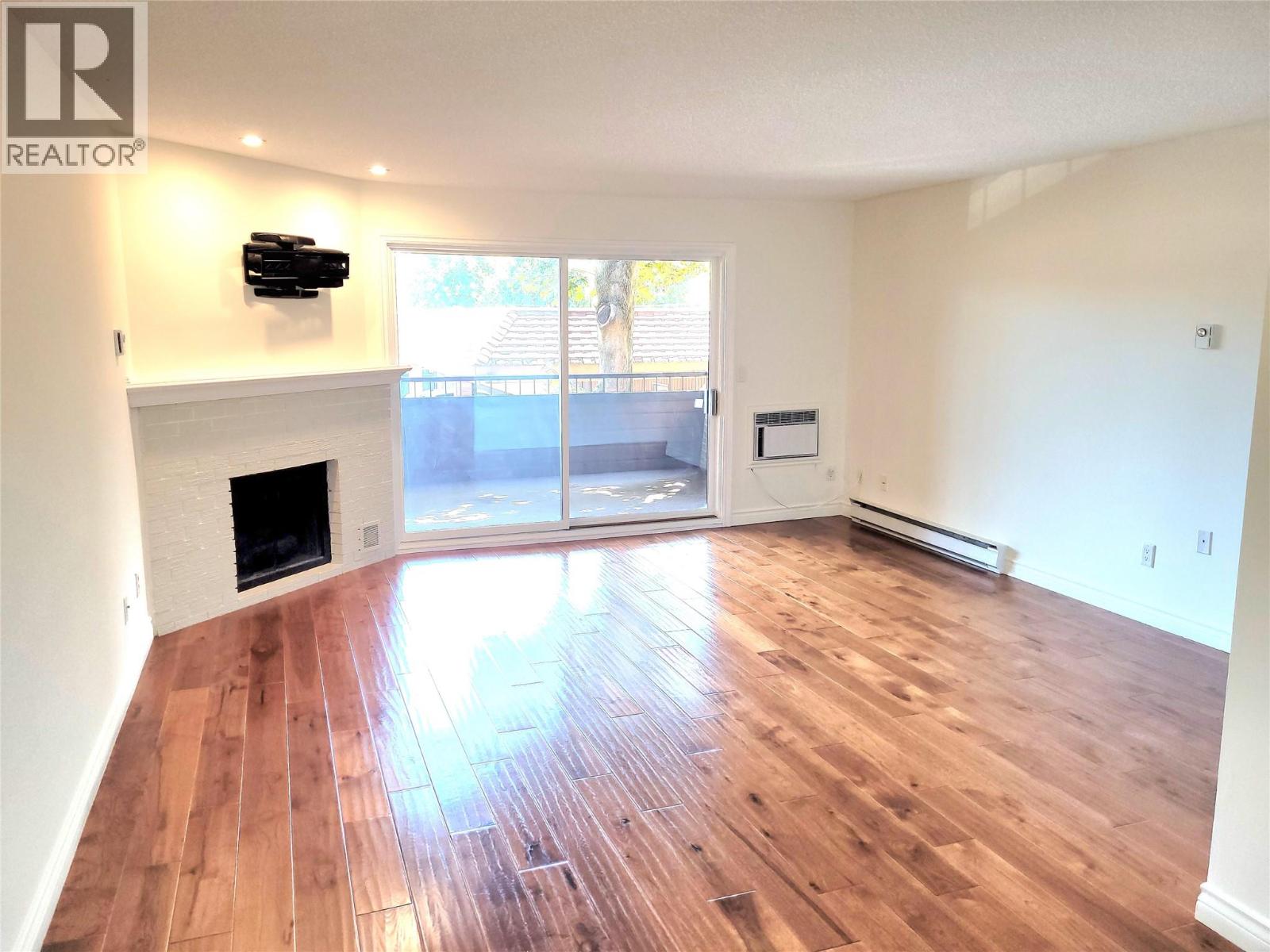 983 Bernard Avenue Unit# 206