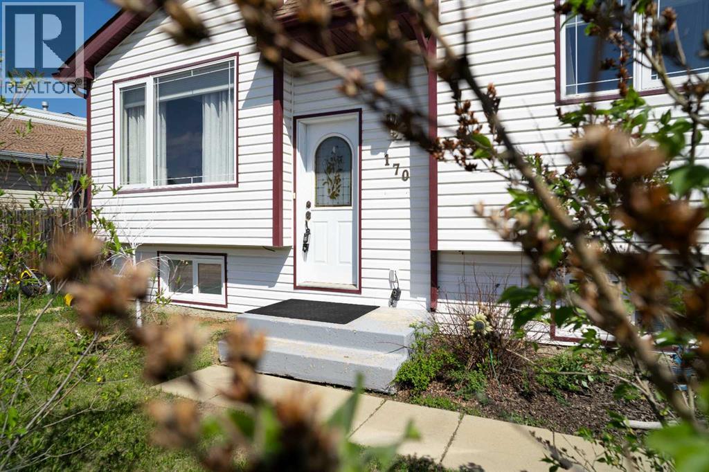 170 Fullerton Drive