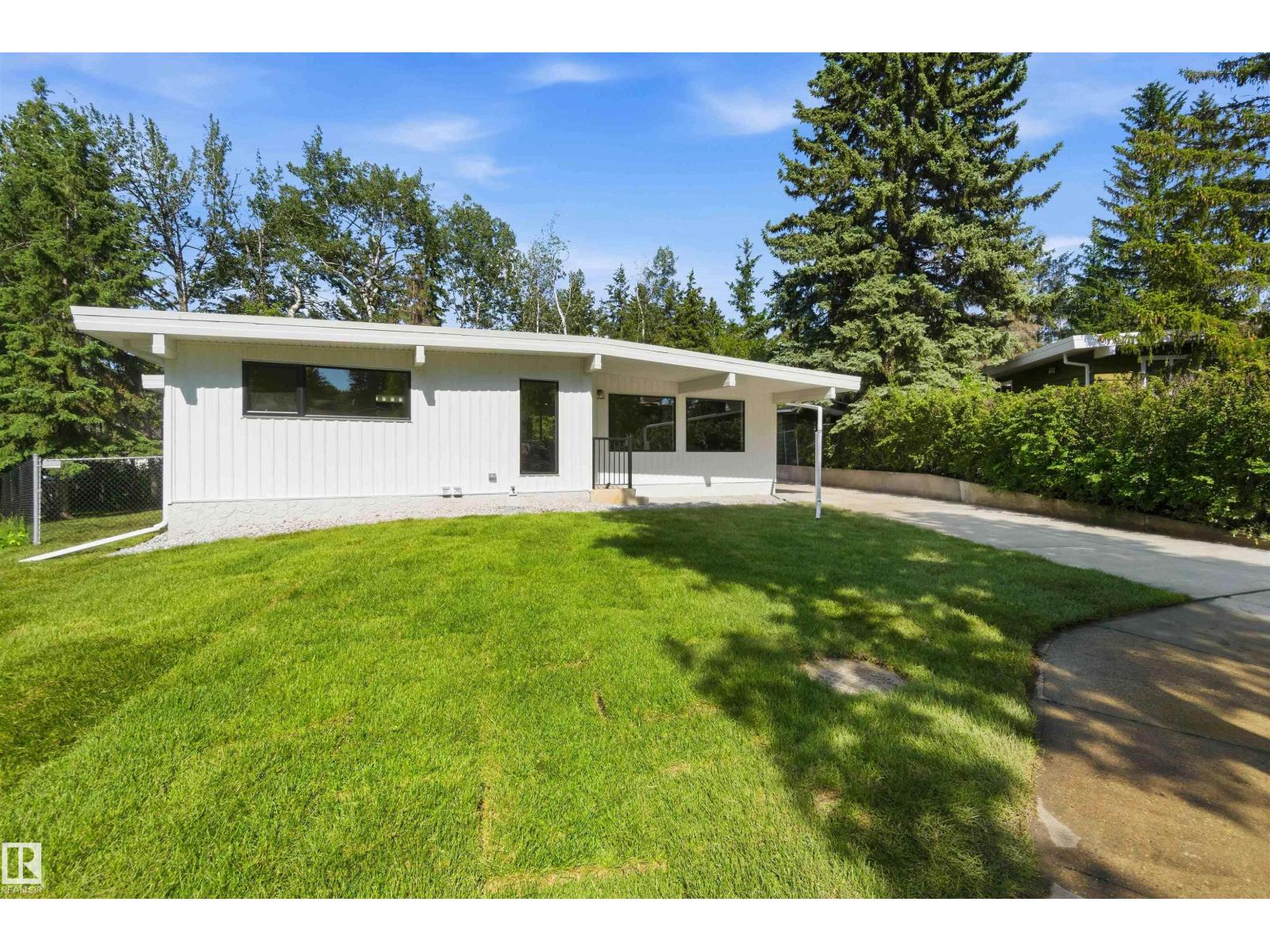 19 GREENBRIER CR