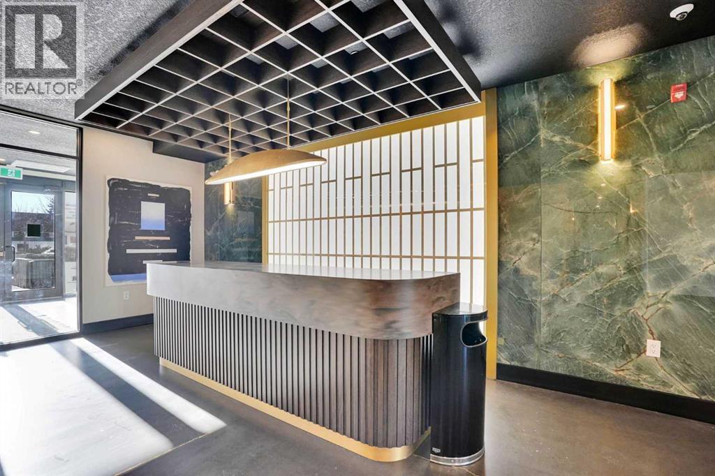 214, 370 Dieppe Drive SW