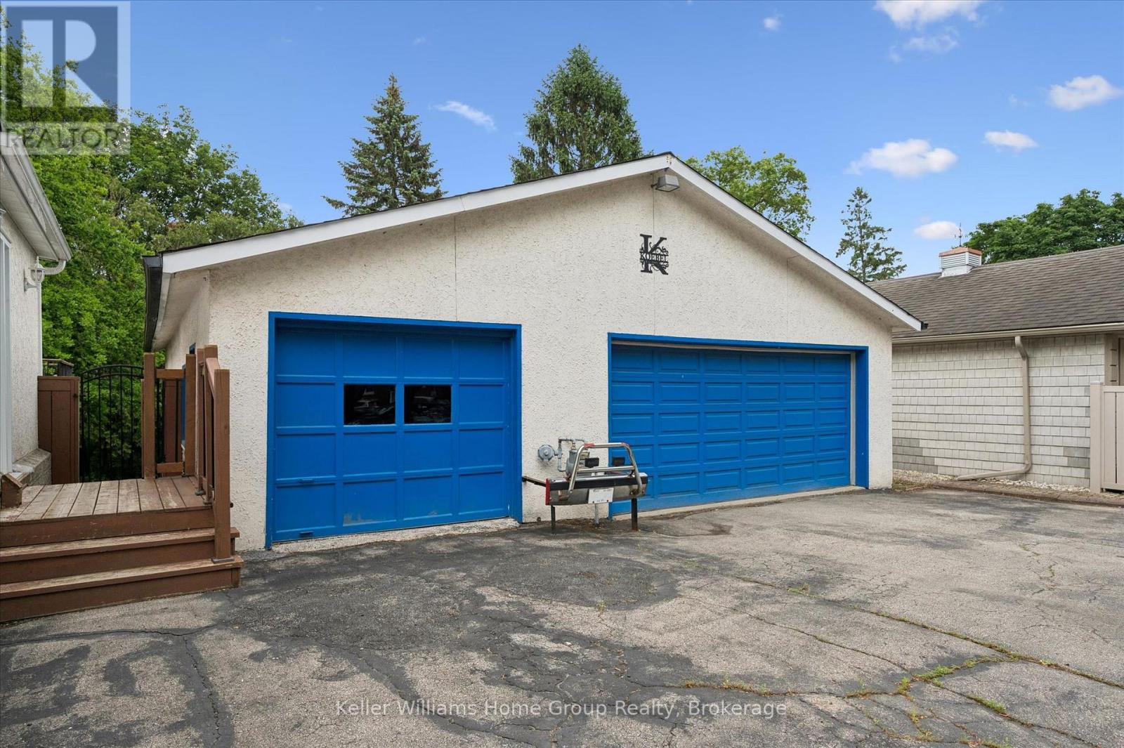 27 OMAR STREET