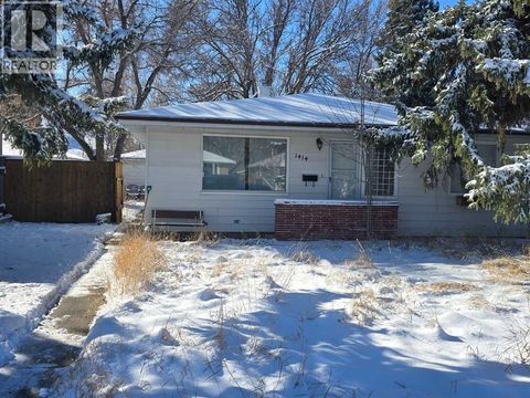 1414 14 Avenue S Lethbridge AB T1K0T4