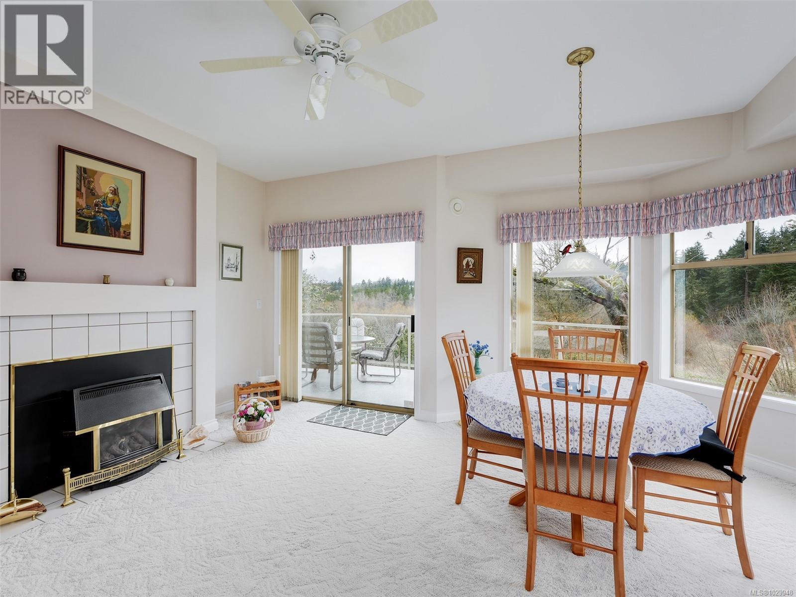 19 4360 Emily Carr Dr