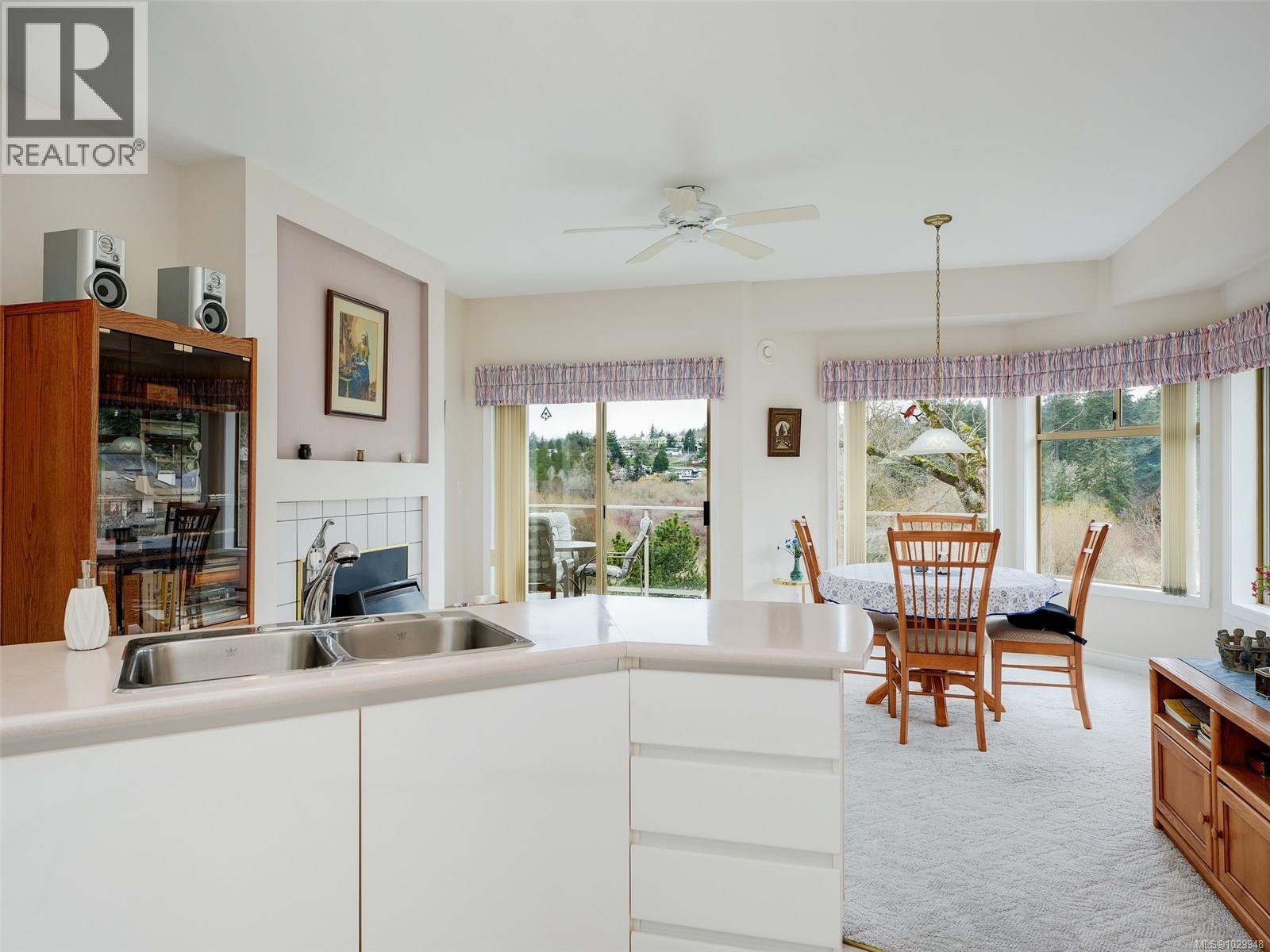 19 4360 Emily Carr Dr