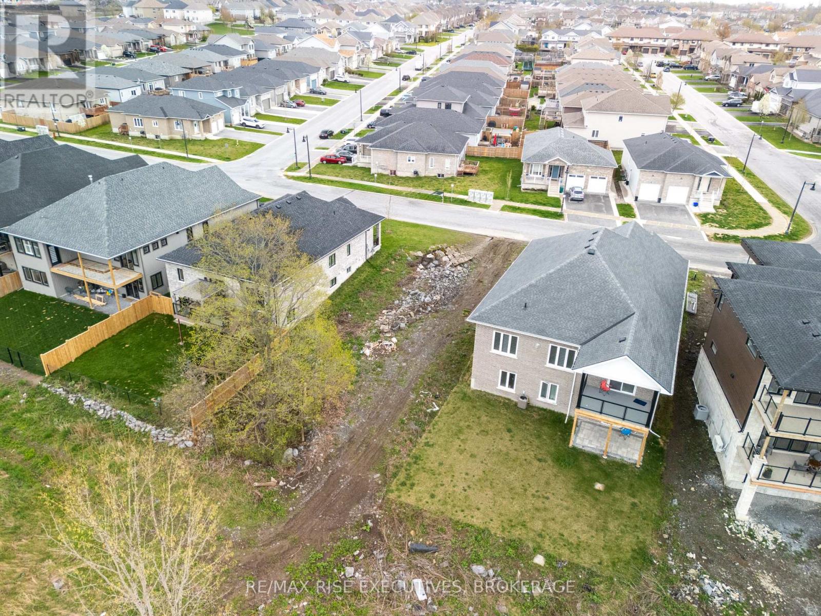 1247 CARFA CRESCENT