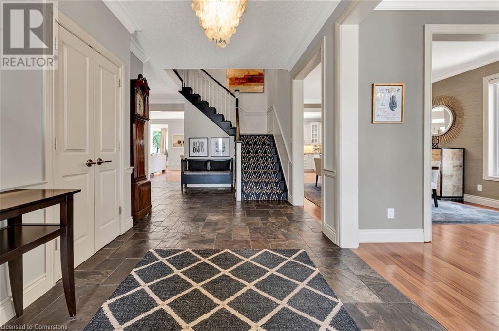 847 CREEKSIDE Drive