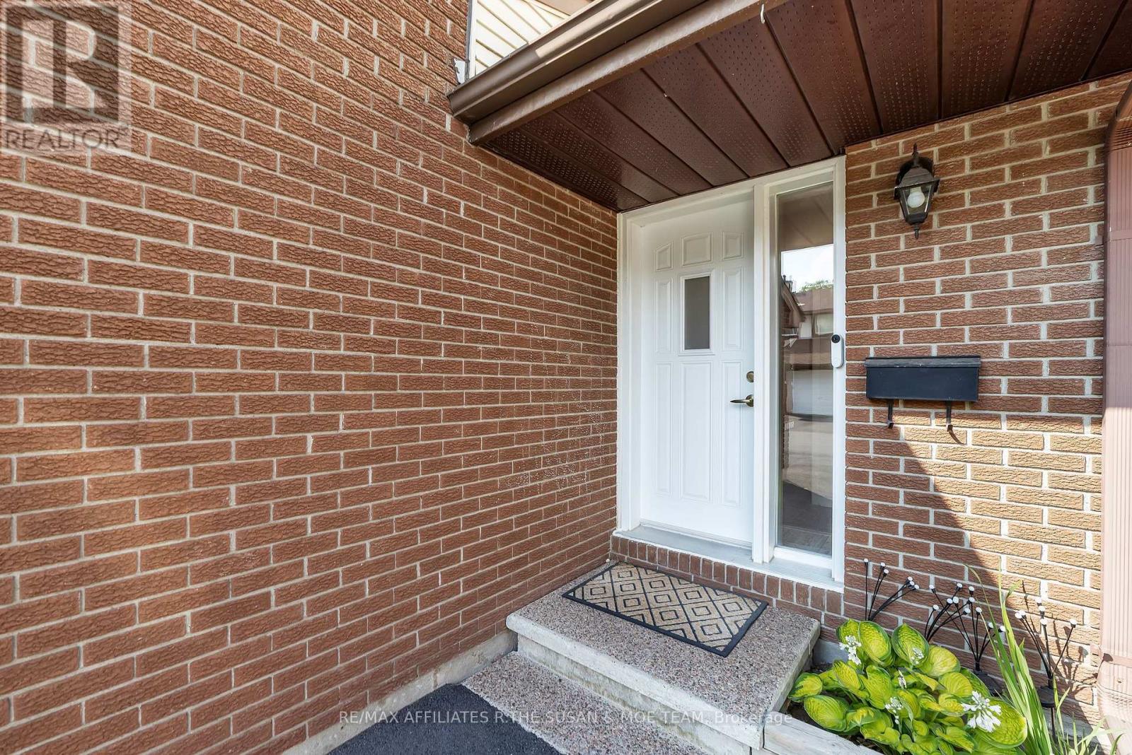 46 STOKES CRESCENT