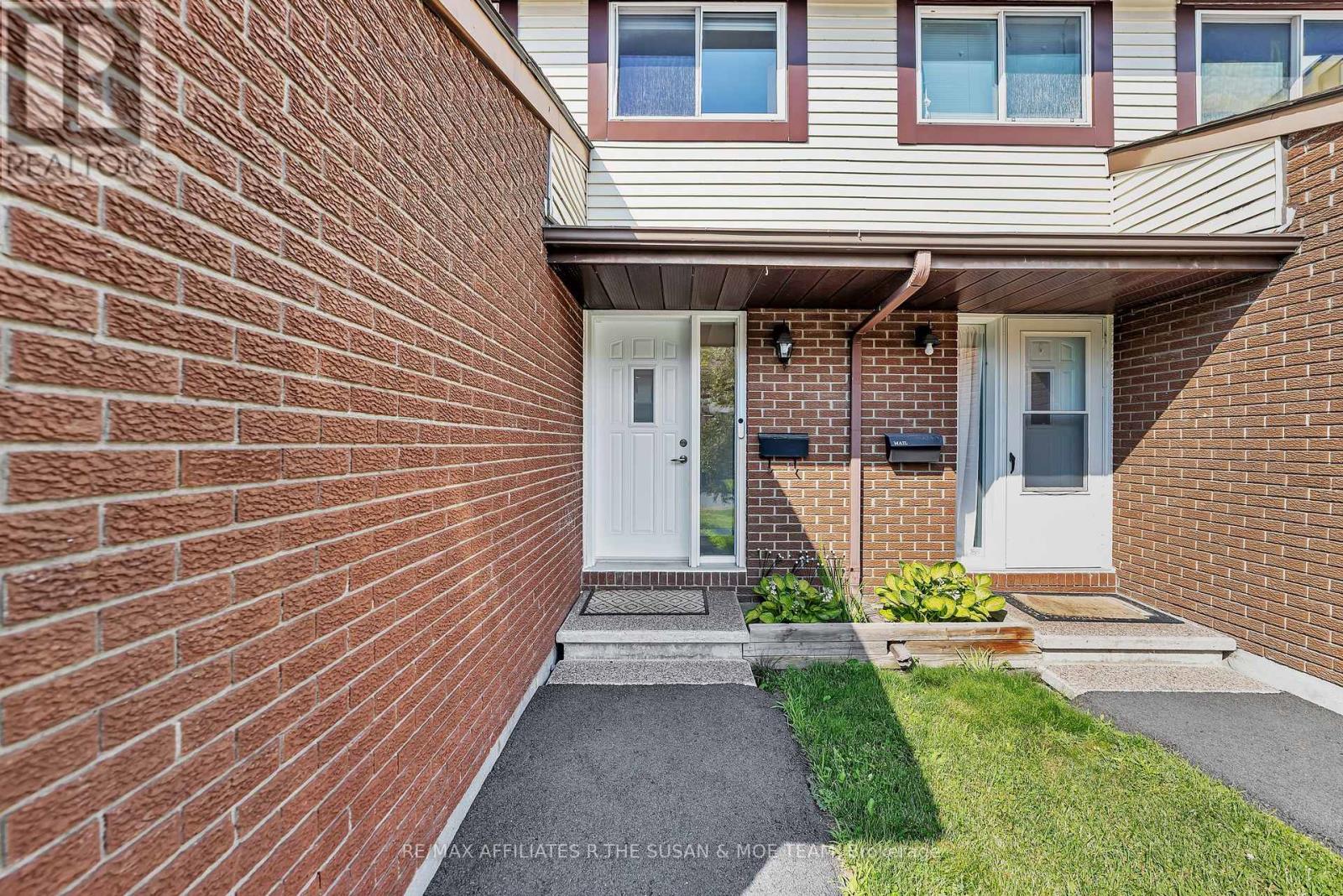 46 STOKES CRESCENT