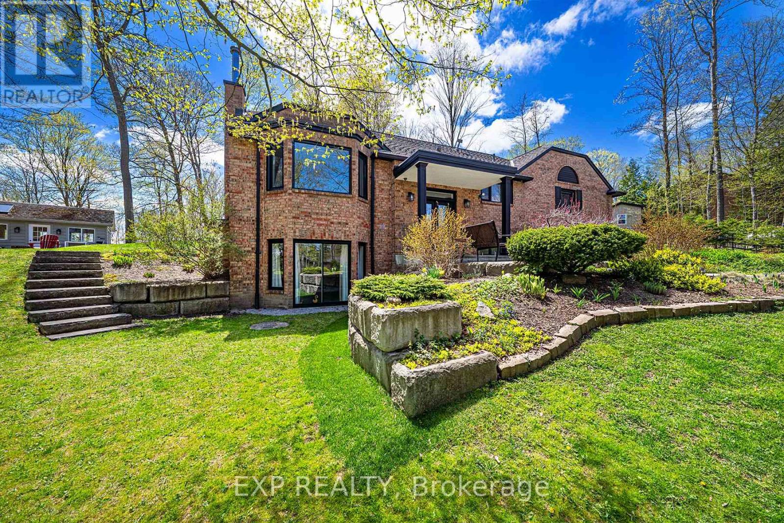 7 VALLEY TRAIL
