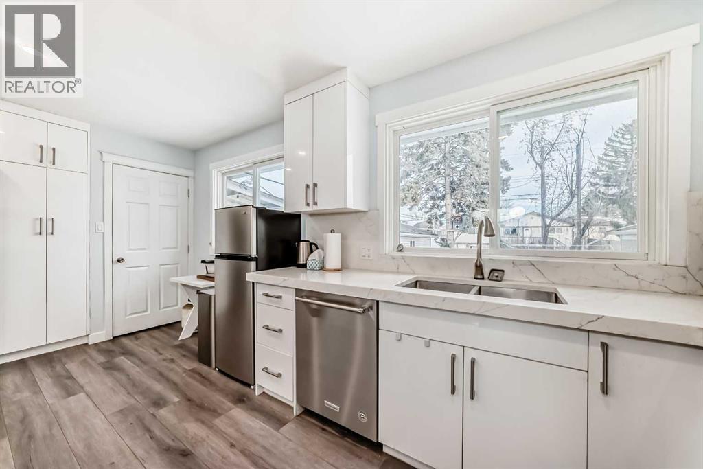 4416 Maryvale Drive NE