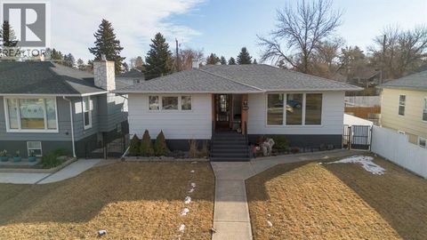 533 16 Street S Lethbridge AB T1J3Z1