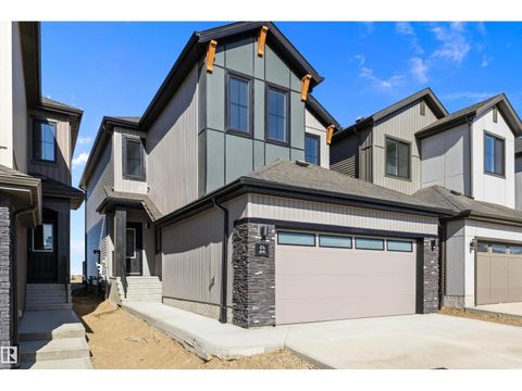 22 Chartres CL St. Albert AB T8T2C9