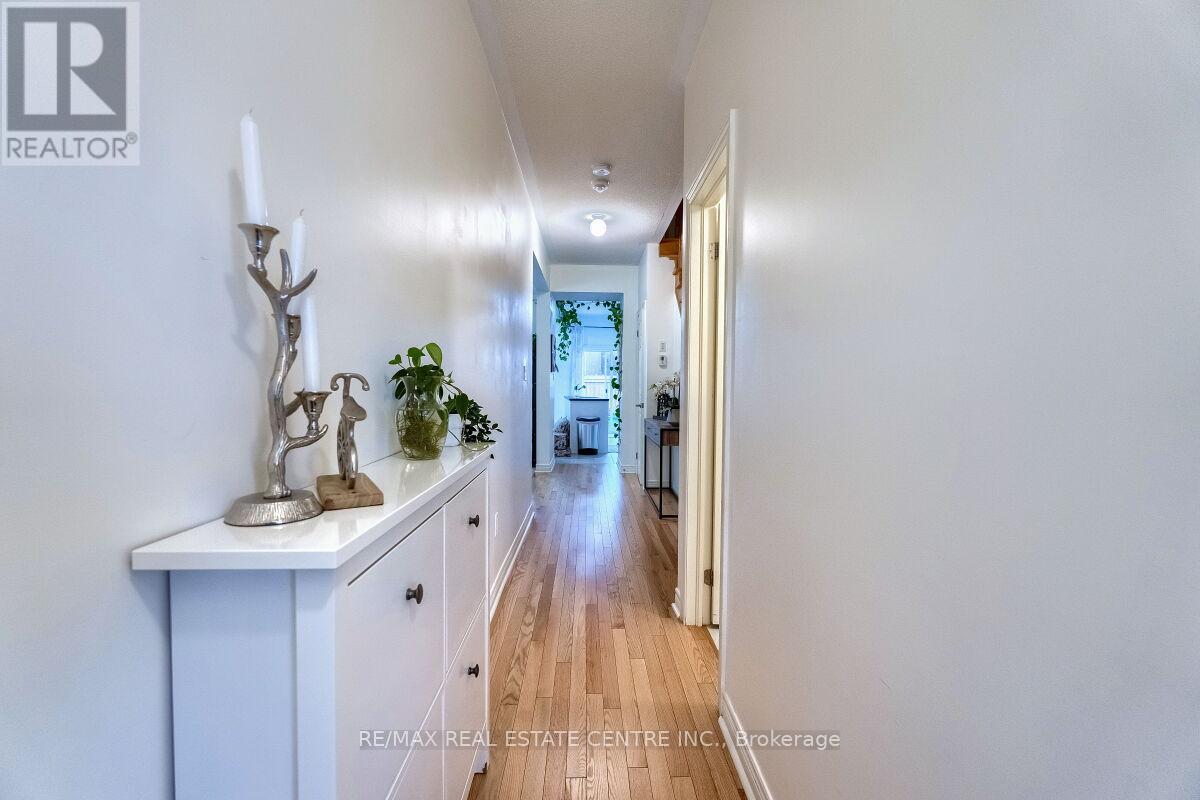 1195 KETTERING DRIVE