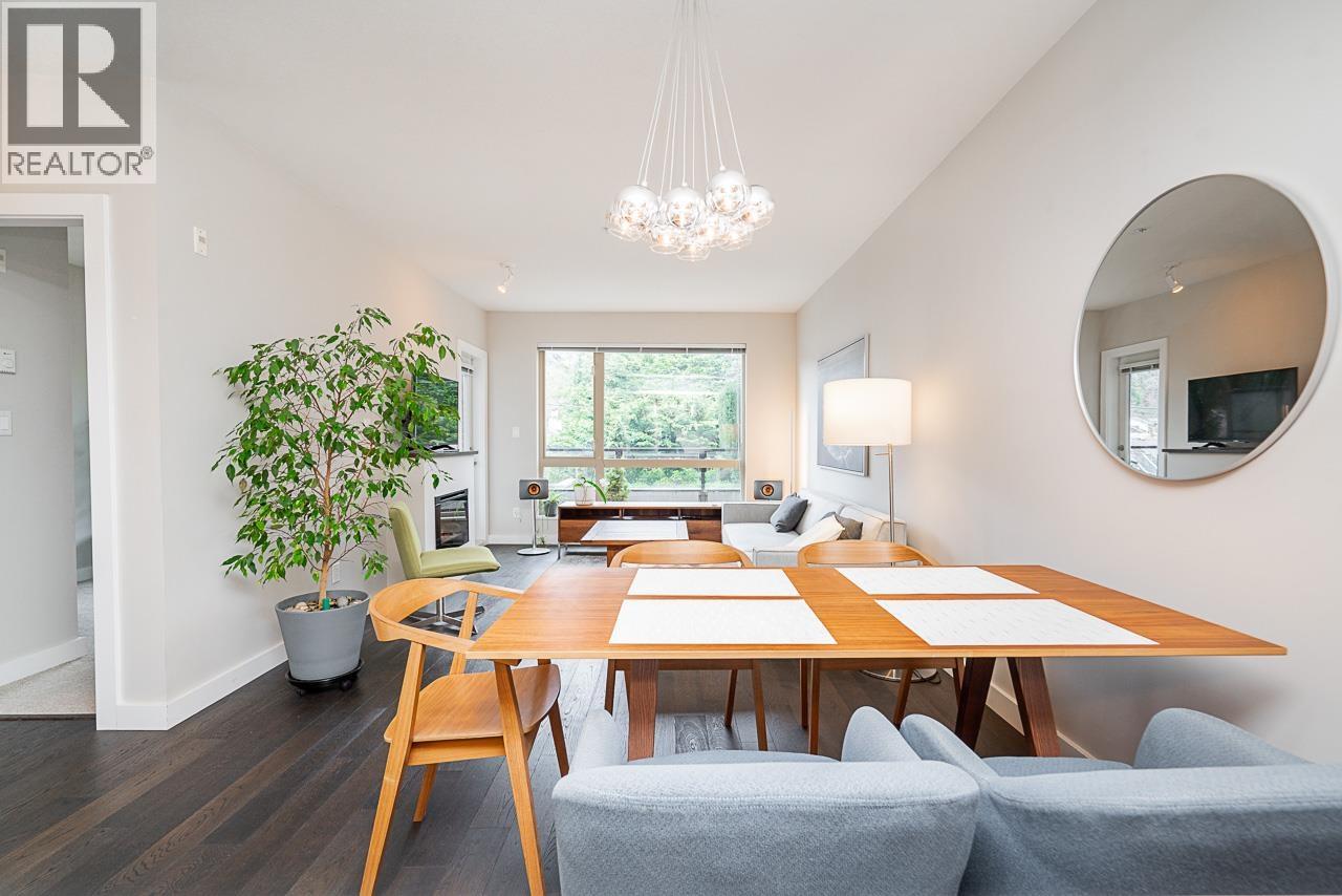 208 1330 MARINE DRIVE