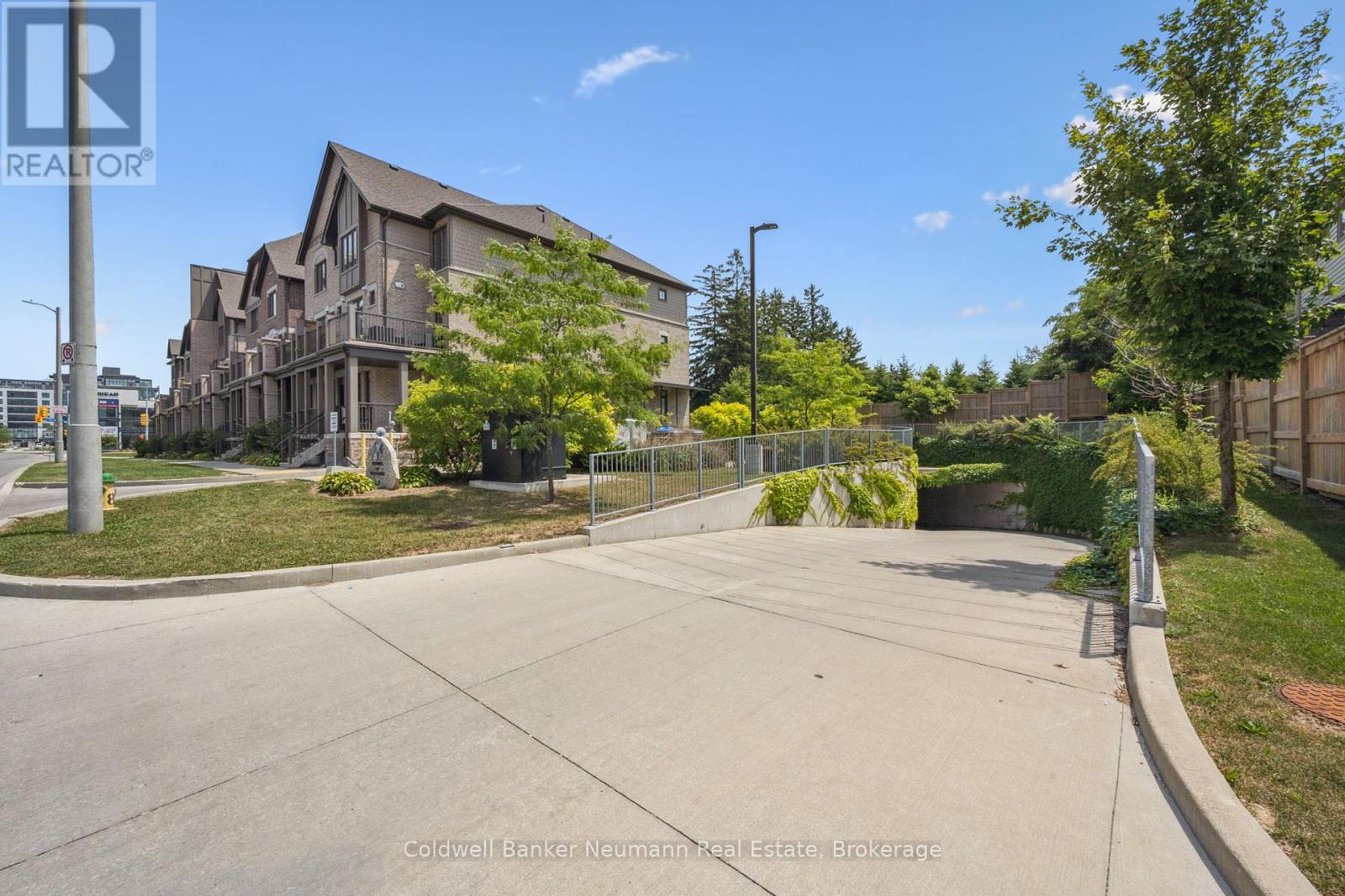103 - 333 GOSLING GARDENS