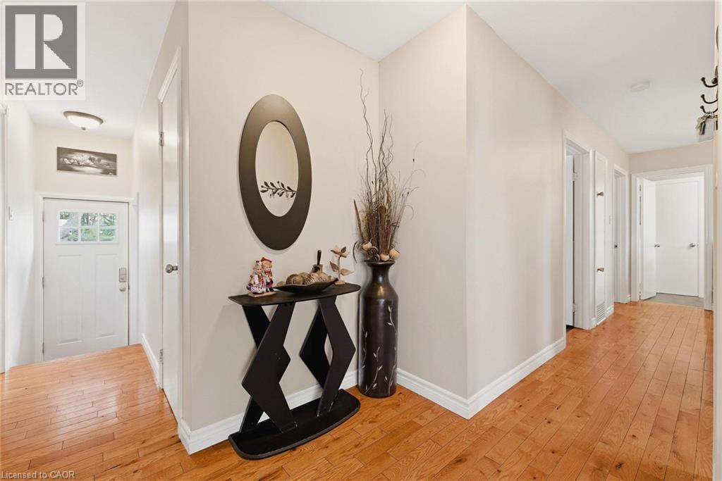 120 ELGIN Crescent