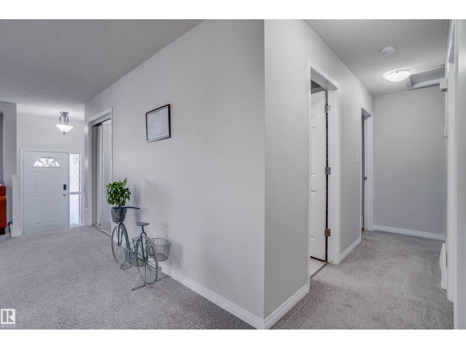 4239 29 AV NW