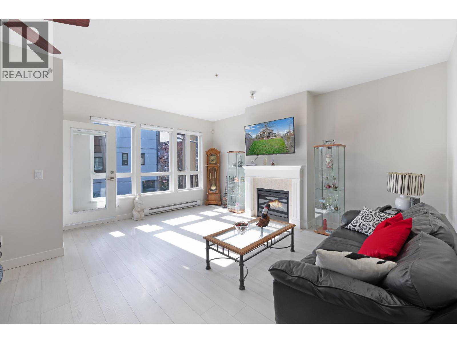 47 160 PEMBINA STREET