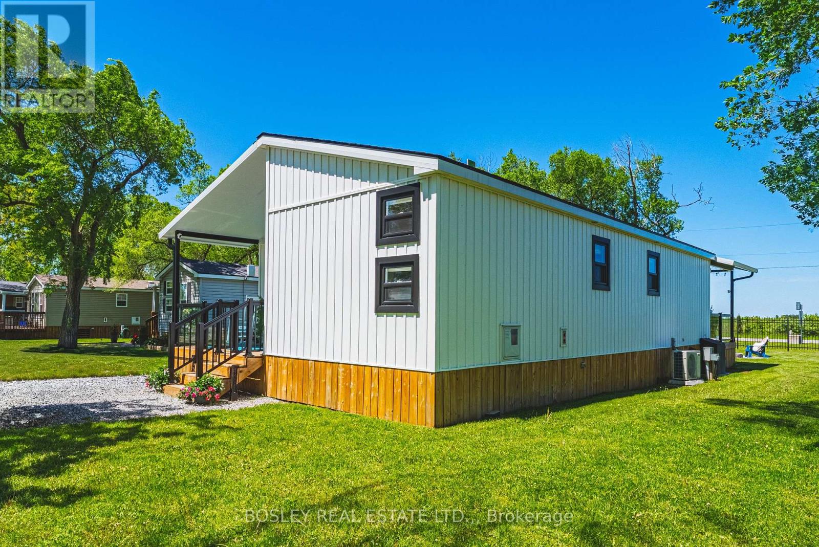 Photo 1 of 30 — 522 - 1501 LINE 8 ROAD Unit 522, Niagara-on-the-Lake (Queenston), ON L0S1L0