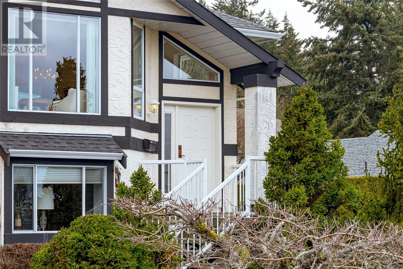 3716 Marine Vista