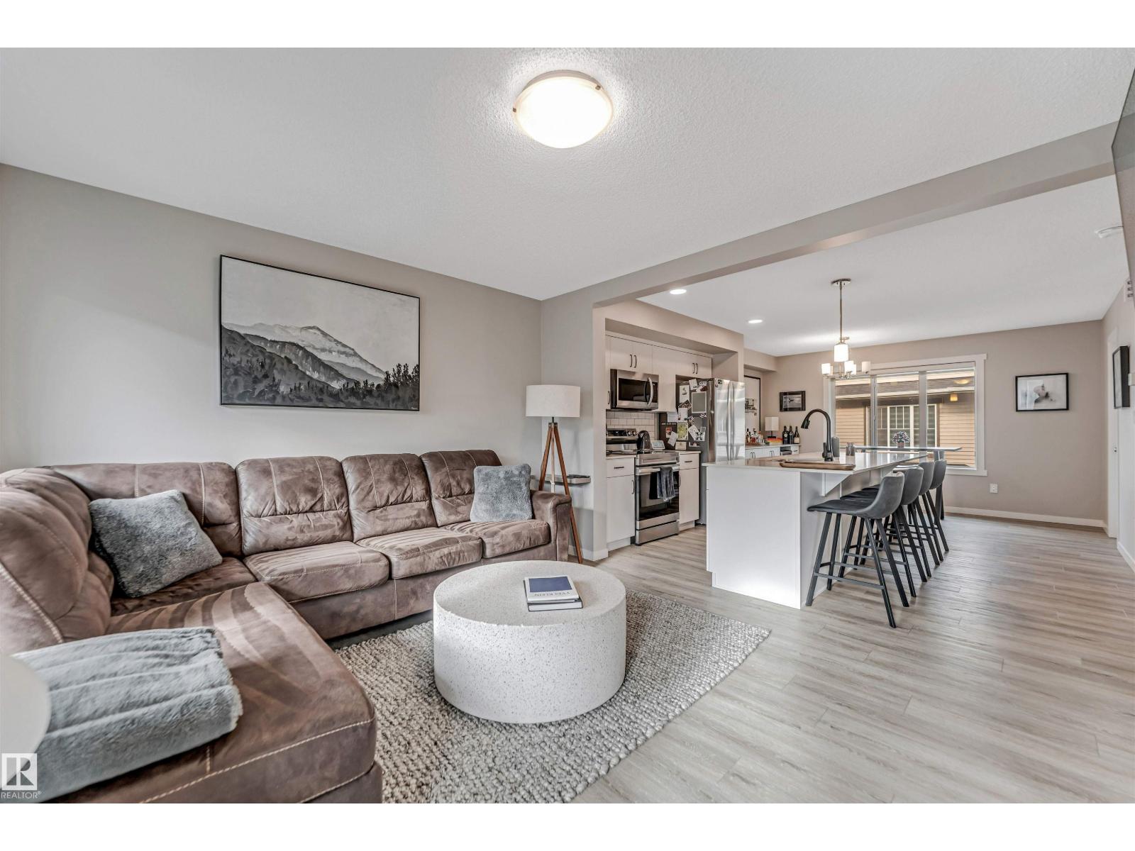 #110 1530 TAMARACK BV NW