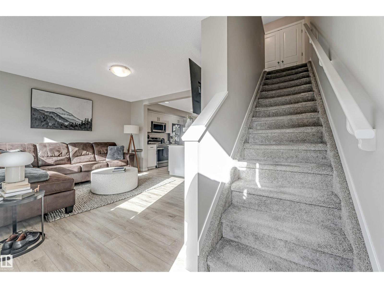 #110 1530 TAMARACK BV NW