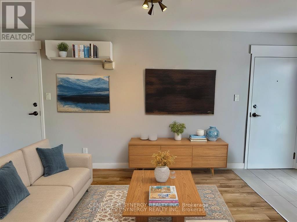 2 - 100 LAURIER STREET